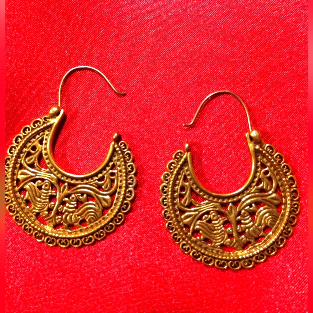 Filigree Golden Hoop Earrings